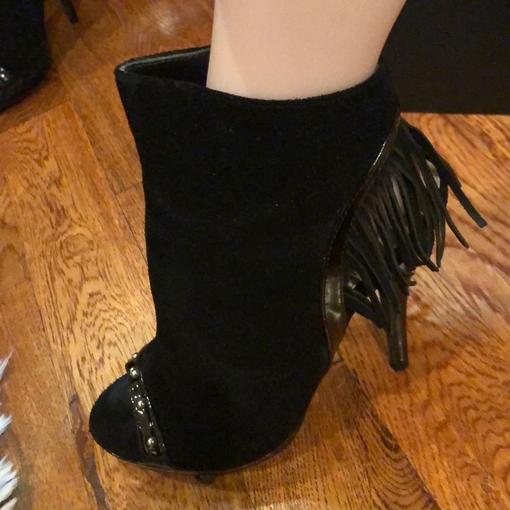 COLIN STUART Peep Toe Studded Fringe Heel Bootie